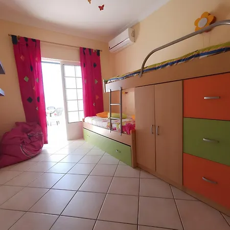 V2 Soft Manta Rota Nyaraló